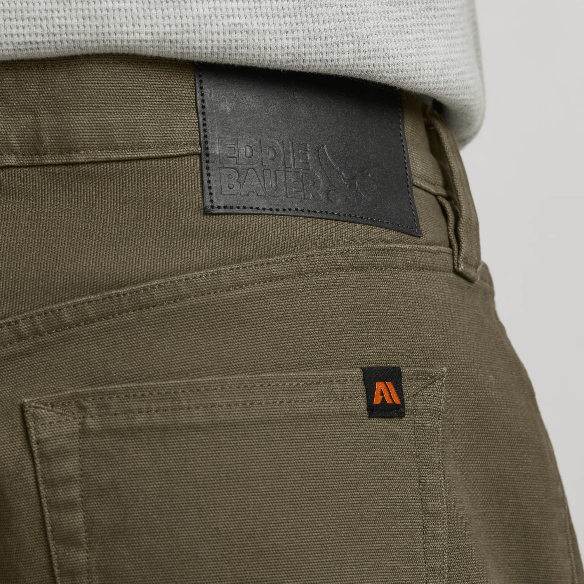 Men's Mountain Flex Classic Fit Canvas Pants - Image 4
