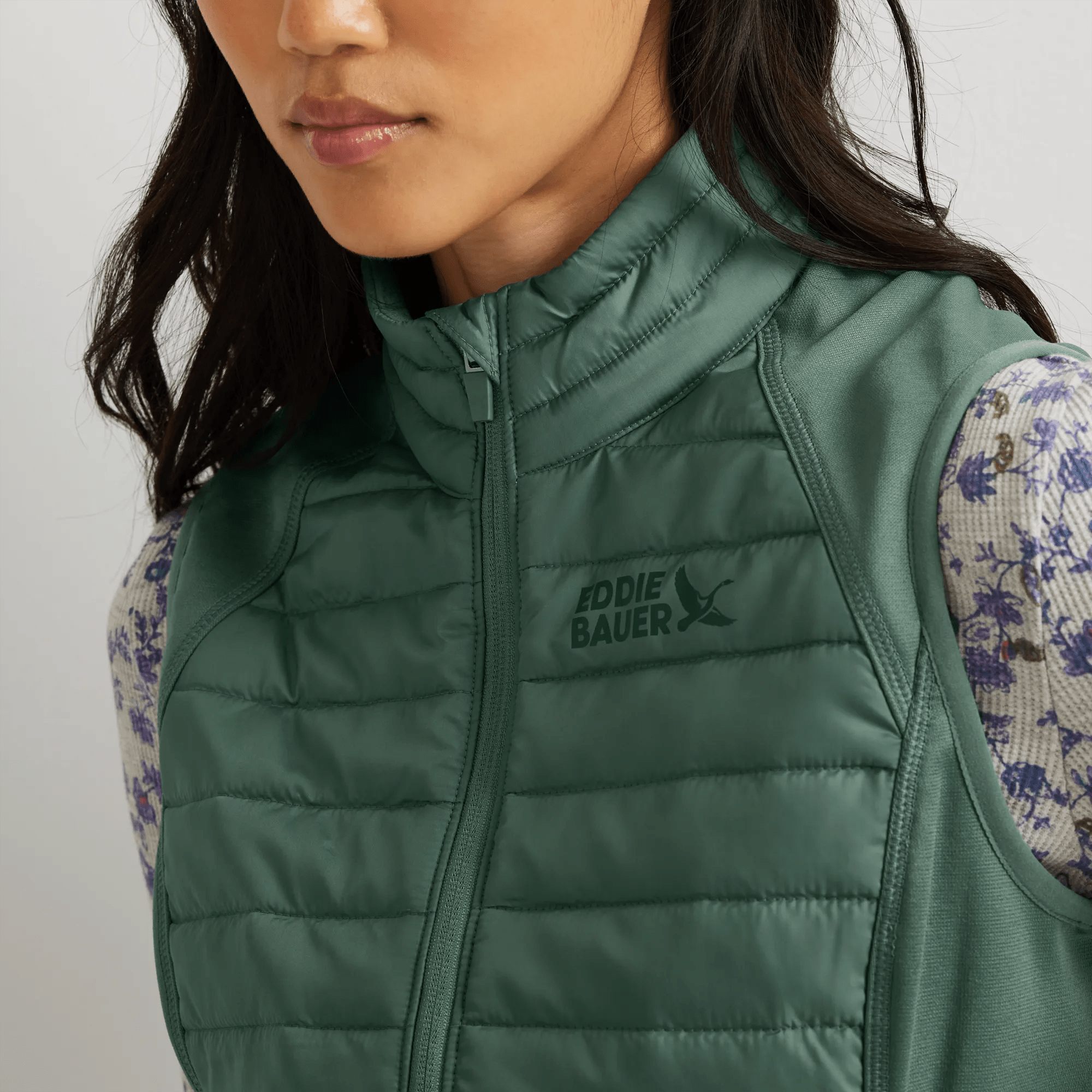 Women's Emberlite Hybrid Vest - Image 3