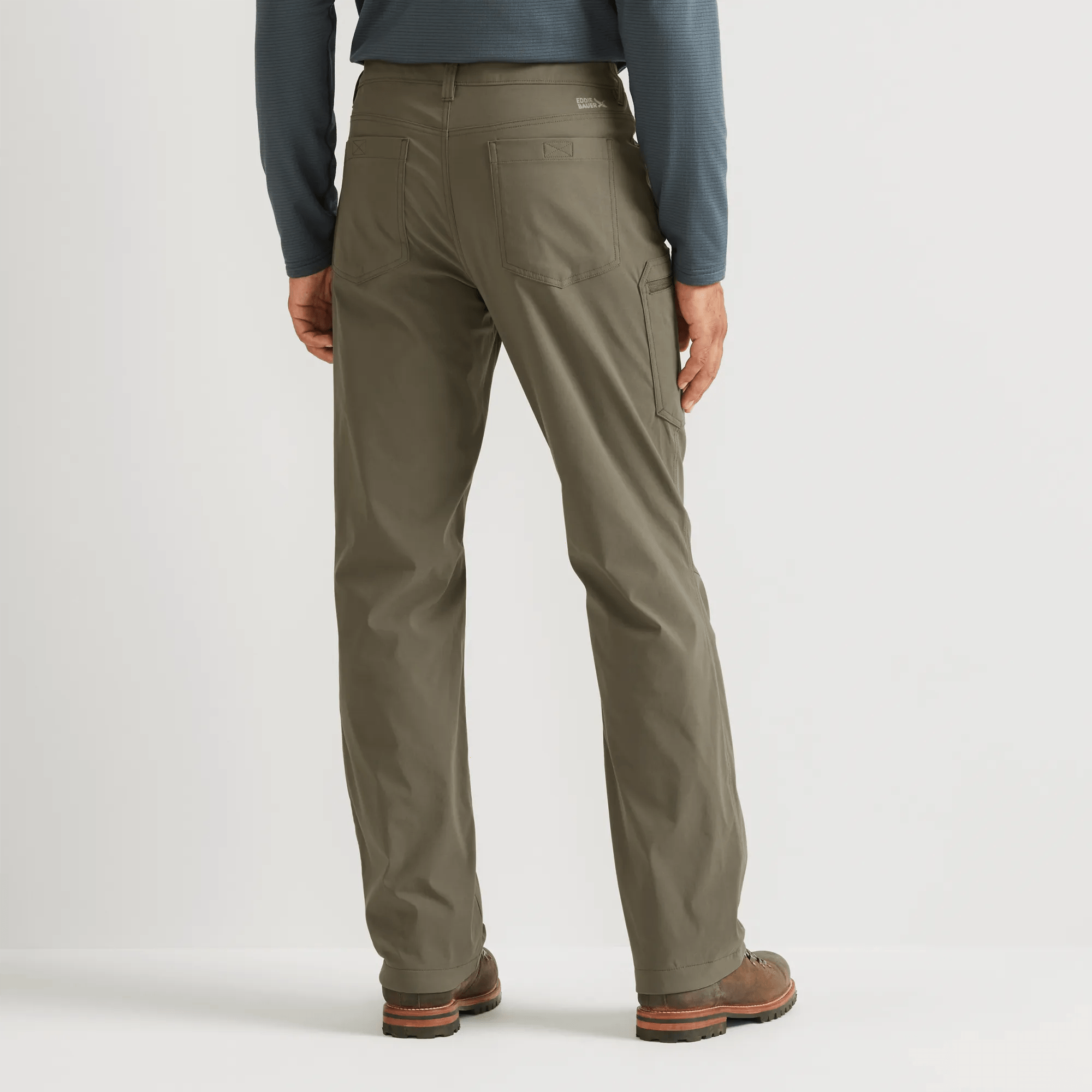 Men's Rainier Fleece-Lined Cargo Pants - Image 2