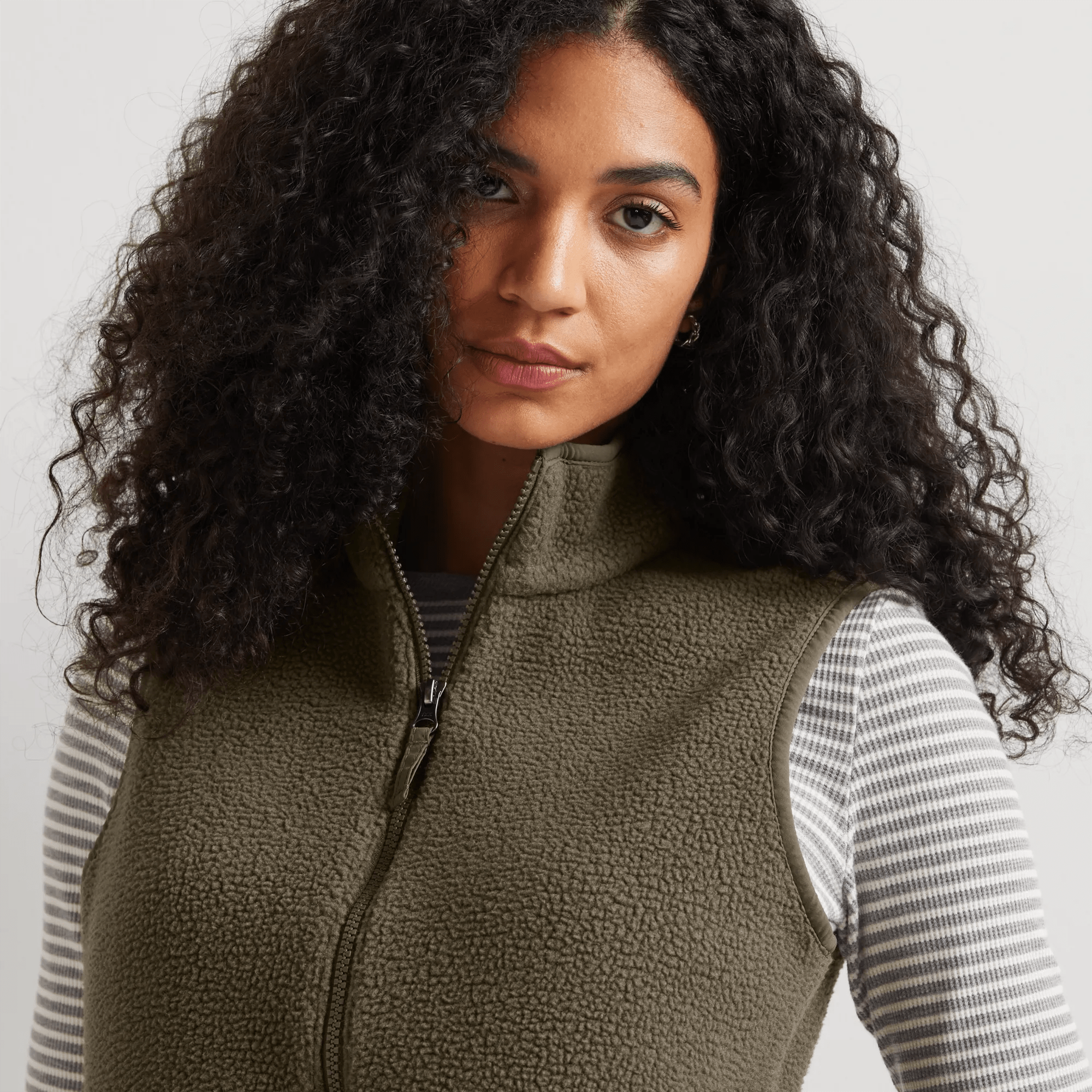 Women's Quest 300 Fleece Vest - Image 3