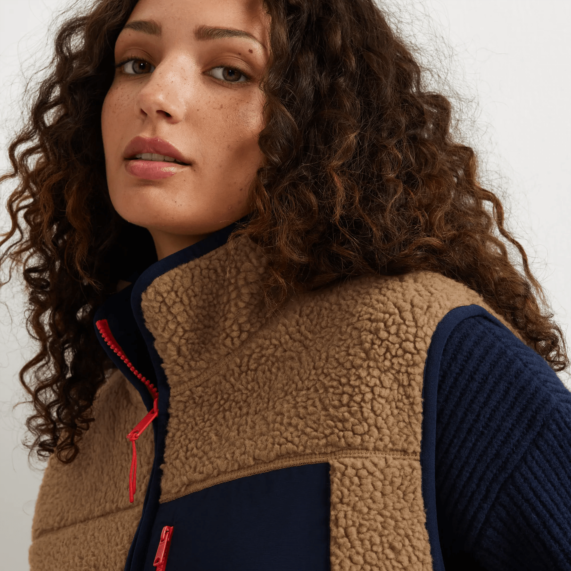 Women's Chilali Faux Shearling Fleece Vest - Image 3