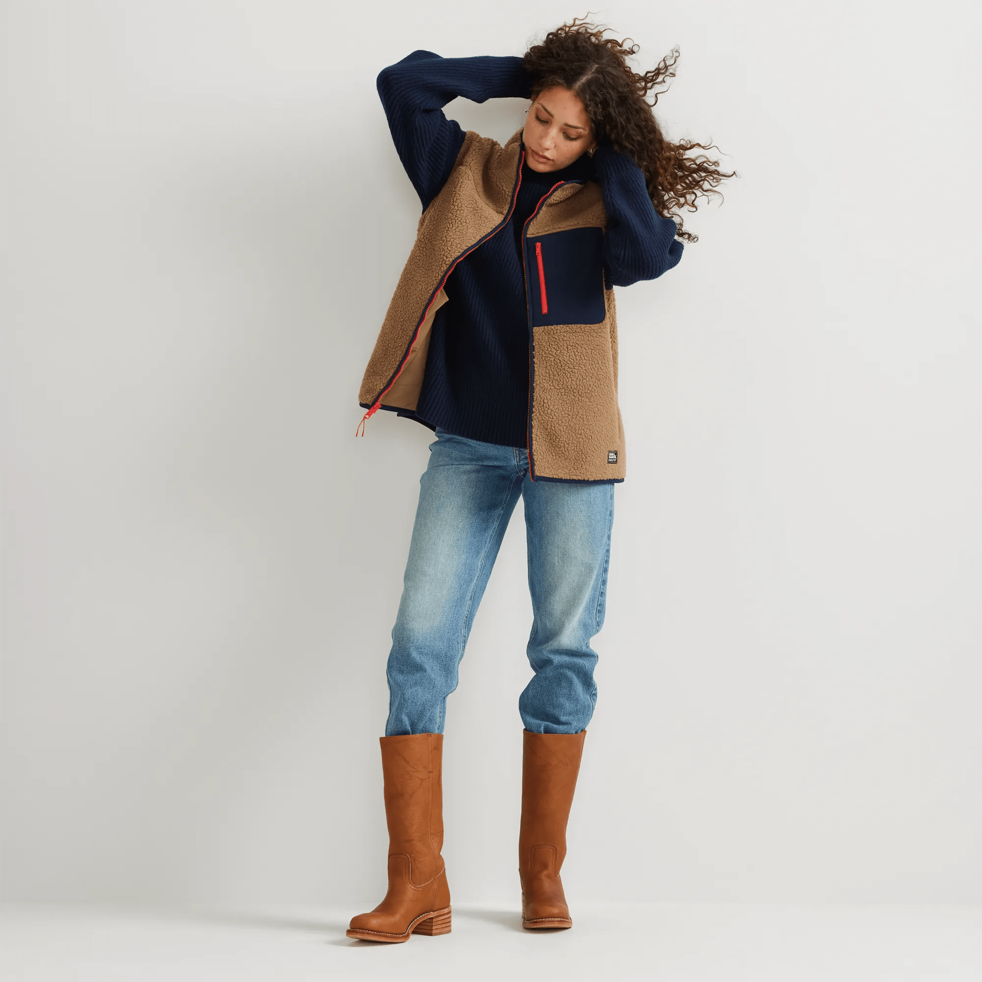 Women's Chilali Faux Shearling Fleece Vest - Image 5