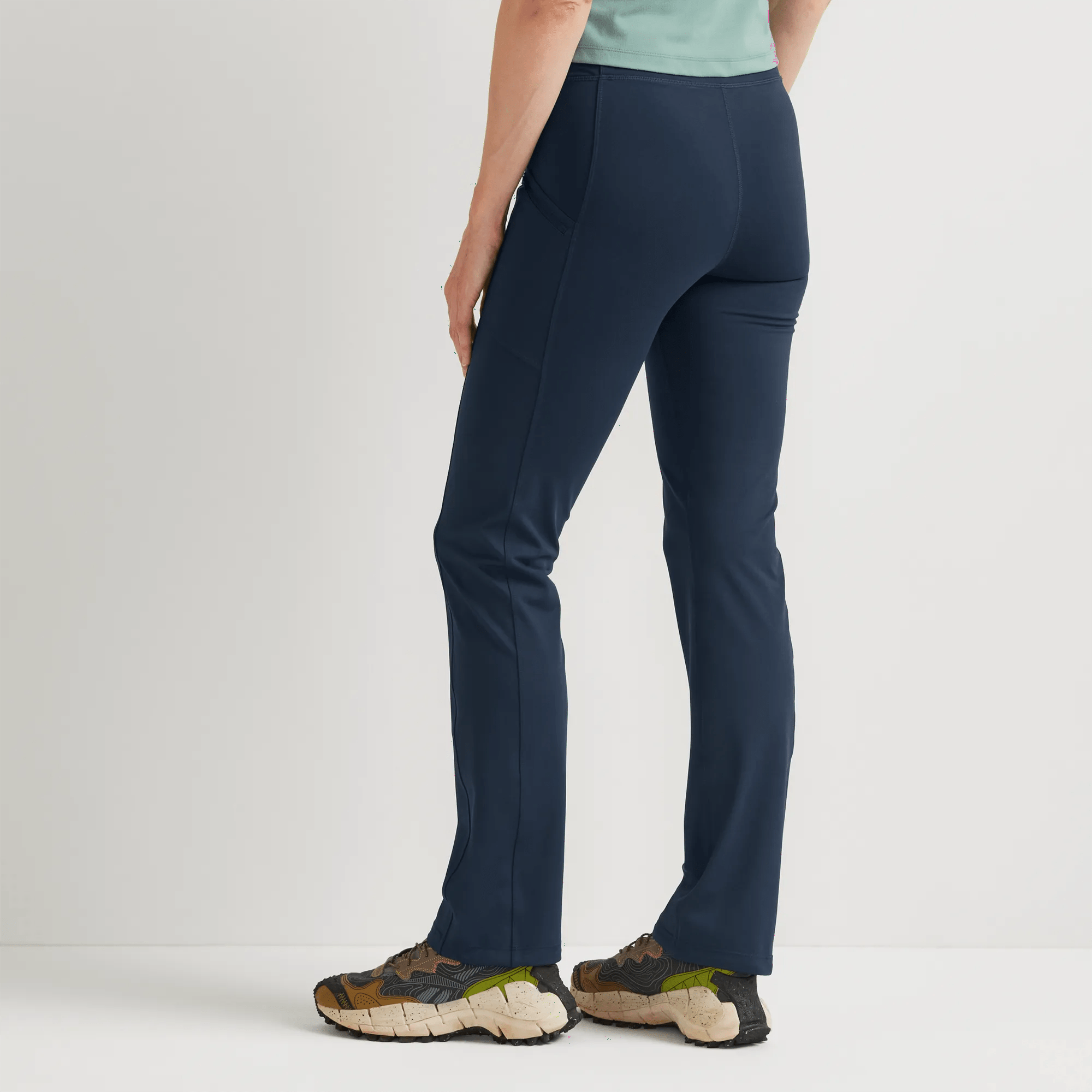 Women's Traverse Trail High-Rise Straight Leg Pants - Image 2