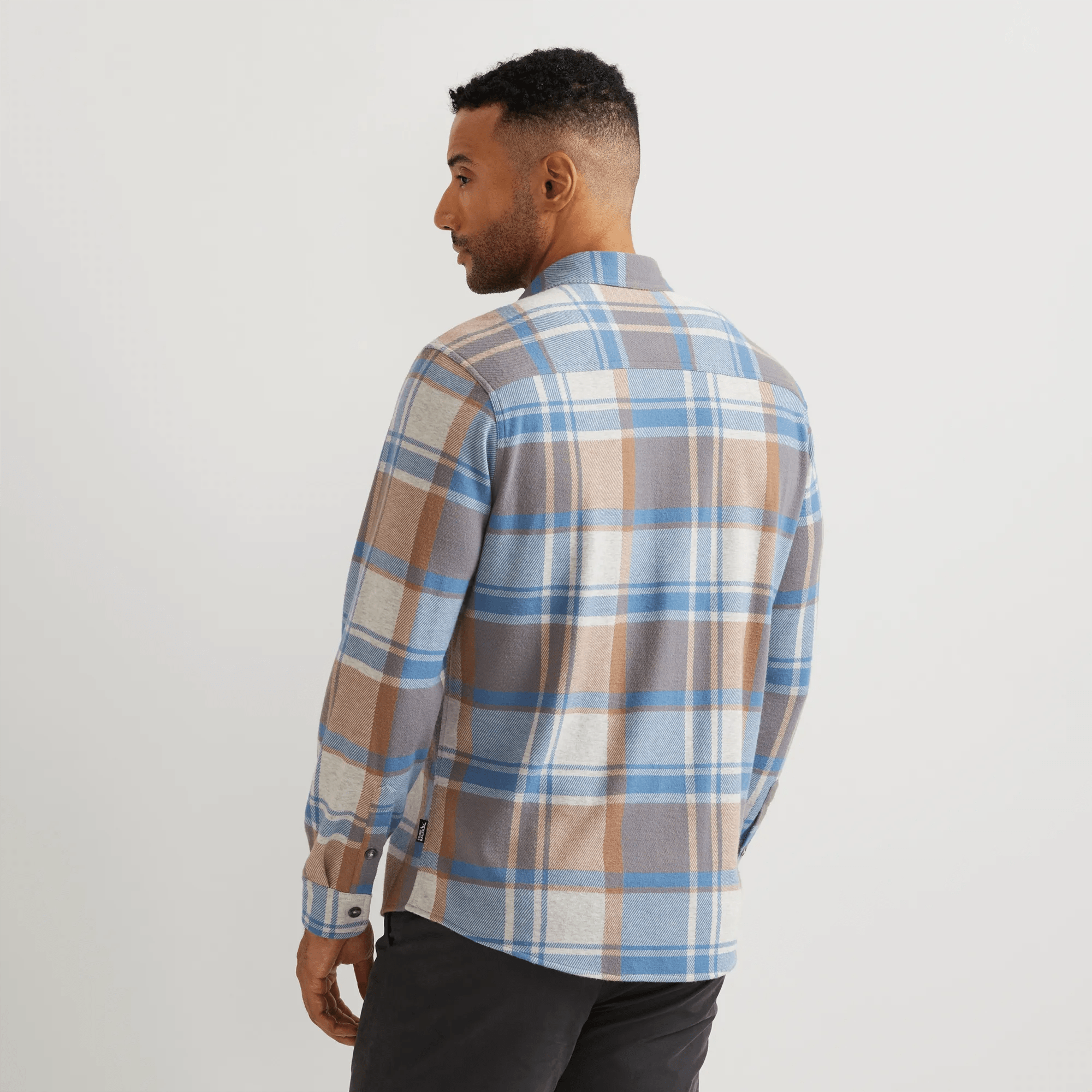 Men's Soft Knit Button Down Shirt - Image 2