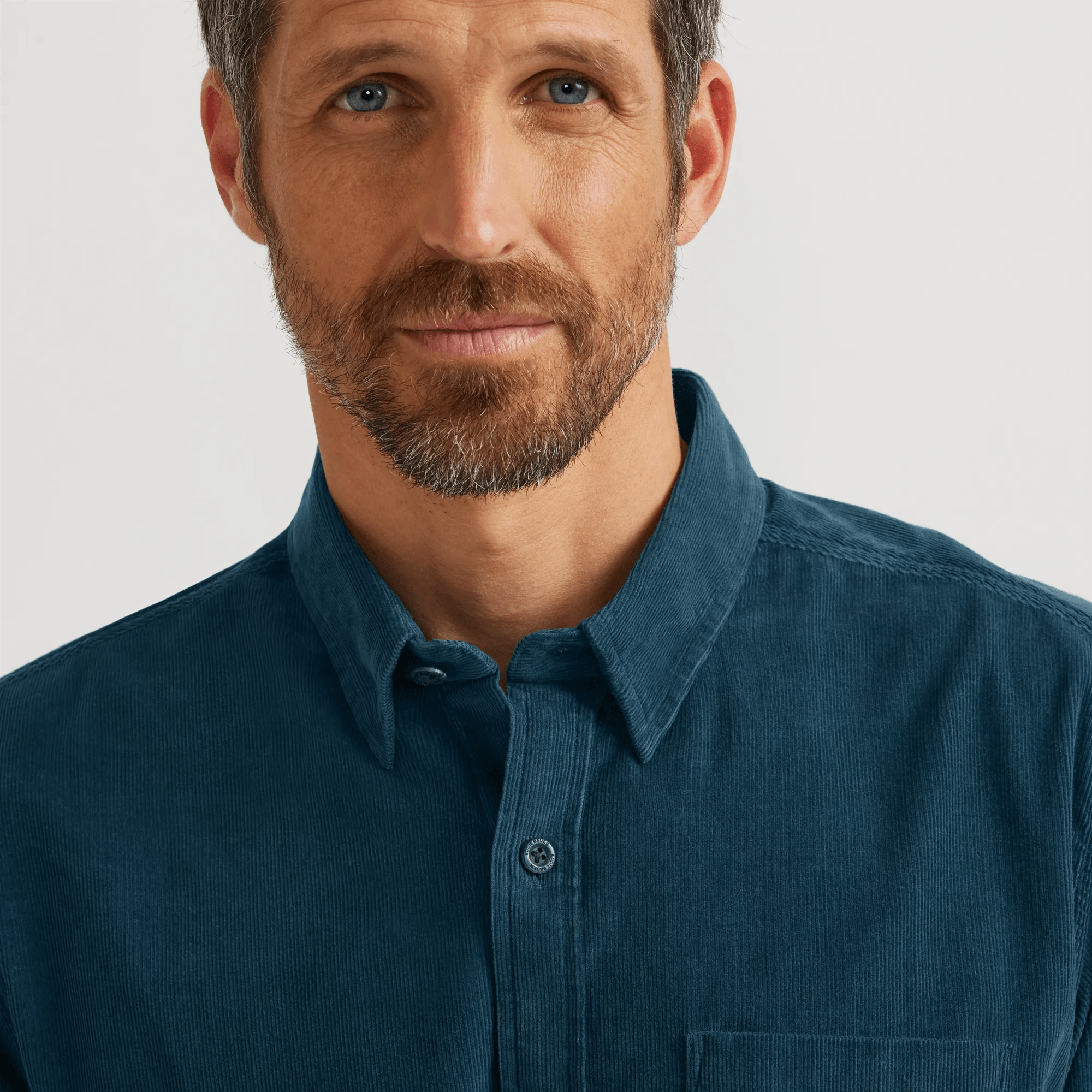 Men's Fine-Wale Corduroy Shirt - Image 3